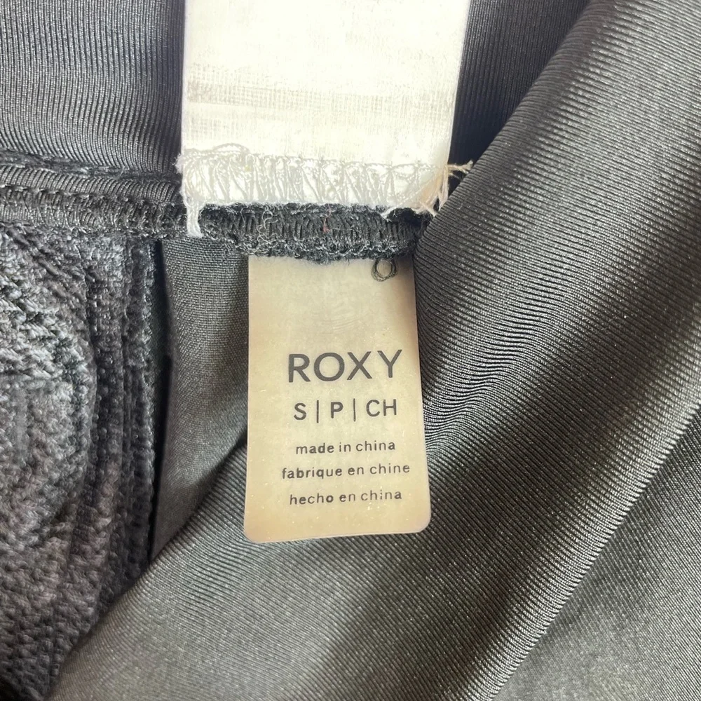 Women’s High Rise Roxy Shorts - Picture 5 of 6